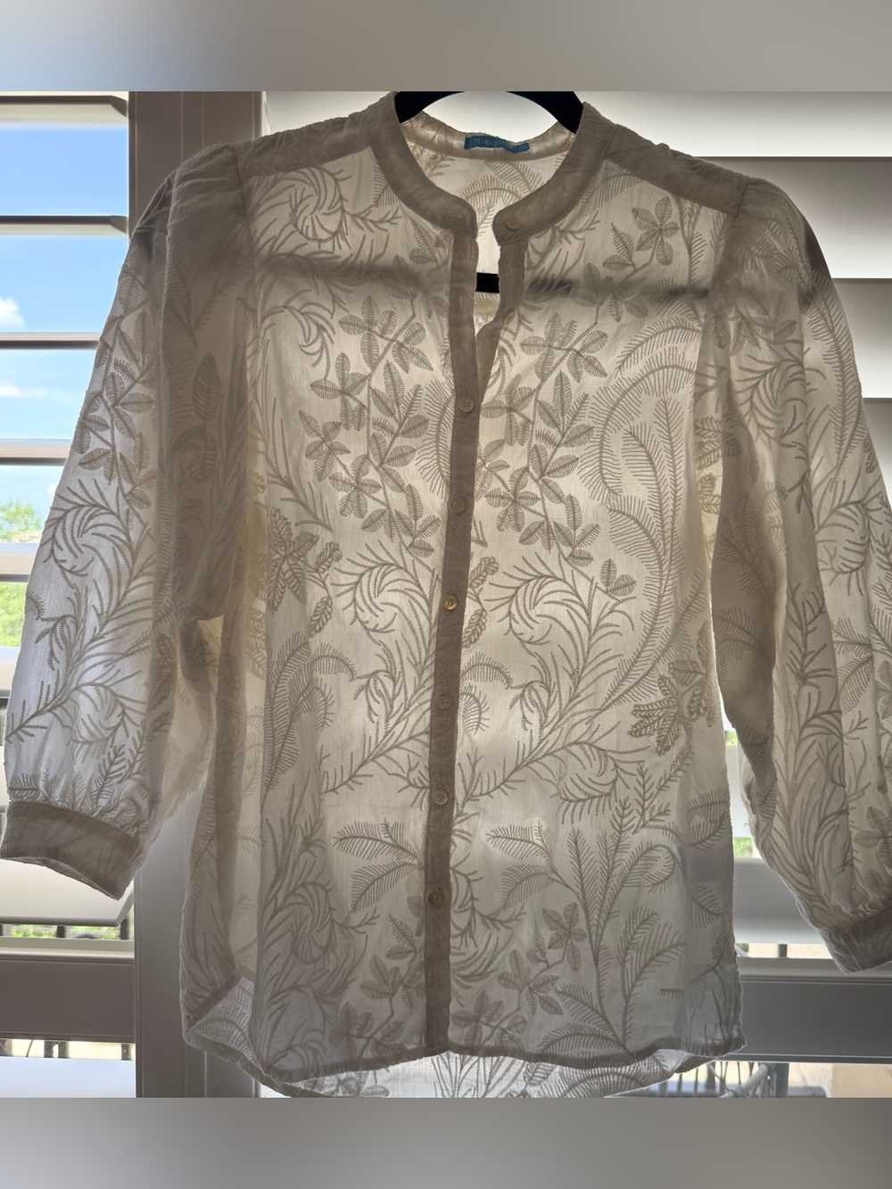 J. McLaughlin White Embroidered Cotton Silk Blouse XS Puff Sleeve Floral